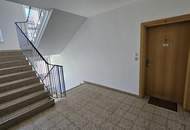 unbefristete 3 Zimmerwohnung mit Loggia und separater Küche