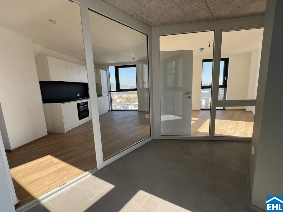 Erstbezug! 3 getrennte Zimmer mit Wohnküche ++ WG geeignet ++