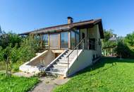 Sonnig wohnen, naturverbunden leben: Traumgarten, Schwimmteich, PV-Anlage