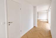 Exklusives Wohnen auf einer ganzen Etage – kernsanierter Stilaltbau mit zwei Balkonen und 6 Zimmer!