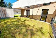 Barfuß ins Gras. Direkt vom Wohnzimmer aus. Den Sommer bereits im eigenen Garten verbringen! TOP Neubauwohnung mit viel Freiraum! Traumhafter Eigengarten + 3 Zimmer + Grün wohin das Auge reicht + Luftwärmepumpe!