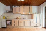 WOHNEN IM GRÜNEN – 242 m² WOHN-NUTZFLÄCHE – 3.903 m² GRUNDSTÜCK! Charmantes Einfamilienhaus voller Potenzial und zahlreicher Gestaltungsmöglichkeiten!