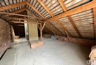 Wohnhaus mit viel Platz und großem Grundstück in schöner, ruhigen Umgebung
