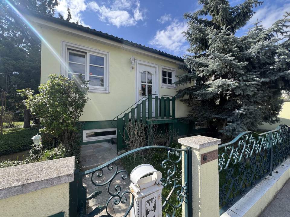 Brunn am Gebirge! Eigenes Bürohaus mit ca. 67 m² gesucht? Helle Bürofläche mit Terrasse nahe Schnellbahn Brunn!