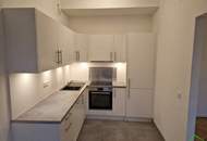4-ZIMMER-ALTBAUWOHNUNG IN ZENTRALER LAGE *MIT EINBAUKÜCHE*