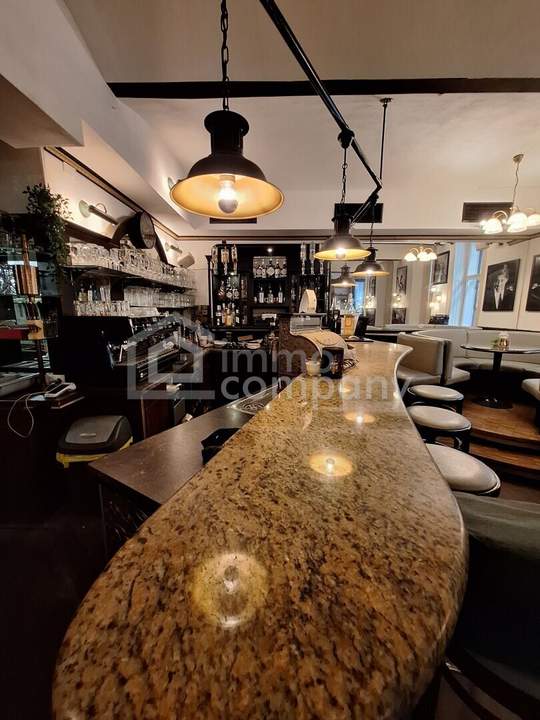 Gastronomie-Traum im 1. Bezirk – 120 m² mit Stadtblick und Schanigarten!