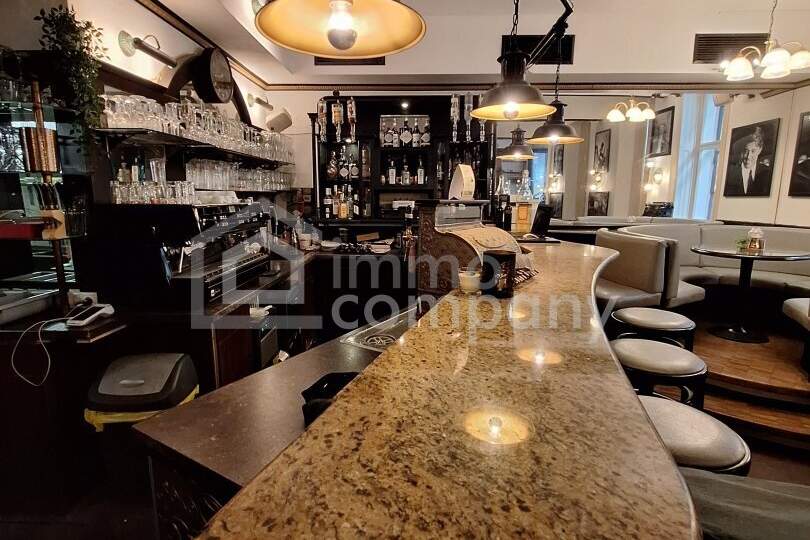 Gastronomie-Traum im 1. Bezirk – 120 m² mit Stadtblick und Schanigarten!, Gewerbeobjekt-miete, 1.750,00,€, 1010 Wien 1., Innere Stadt
