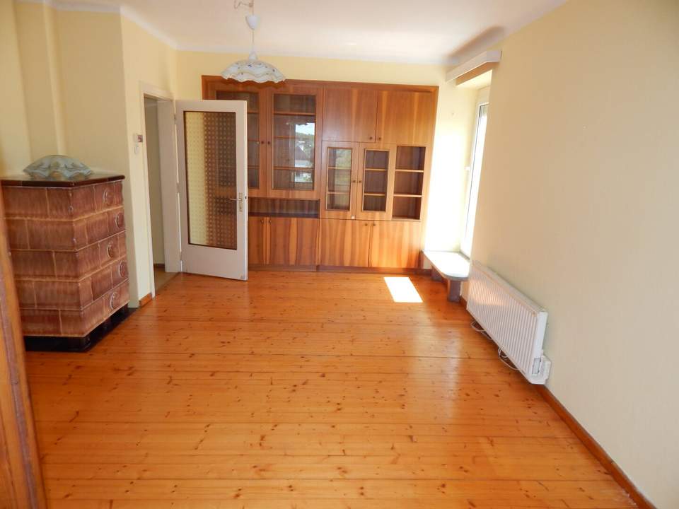Gemütliche helle 2-Zimmer-Wohnung in Güssing nähe der Burg mit einer Loggia und Garage