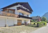 Bad Aussee: Ein,- Zweifamilienhaus mit 2 Balkonen, Terrasse, 3 Garagen, Gartenhütte