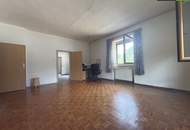 Sanierungsbedürftige Eigentumswohnung in St. Peter-Freienstein mit 4 Zimmern und Balkon