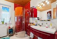 Gepflegtes Einfamilienhaus mit Pool in ruhiger Grünlage