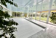 Traumhafter Bungalow ++ Villa mit Indoor-Pool ++ Weinkeller ++ Wunderschöner Gepflegter Garten ++ Perfekte Lage in Gänserndorf ++ Beeindruckende Architektur ++ Vielseitige Nutzungsmöglichkeiten ++