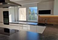 Großes Haus mit 2 Wohneinheiten und schönem Garten in ruhiger Lage in Neuhaus