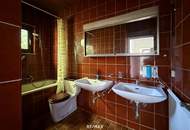 In MAUER uneinsichtiges Gartenparadies