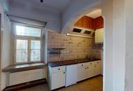 Repräsentative Gewerbeimmobilie mit Altbauflair in zentraler Lage - ca. 150 m² Raum für kreative Ideen! Gleich anrufen und begeistern lassen!