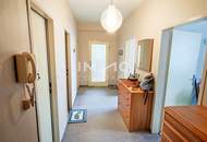 Charmante 3-Zimmer-Wohnung mit verglaster Loggia - groß, zentral, ruhig, mit Parkblick