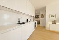 Penthouse-Flair mit sonniger Dachterrasse &amp; maßgefertigter Tischlerausstattung