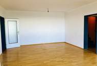 4-Zimmer-Wohnung mit Loggia und Stellplatz!