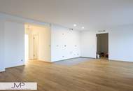 Helle und ruhige 3-Zimmer DG Wohnung mit super Ausstattung - ohne lästige Schrägen!