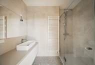 STOCK IM WEG - "Licht. Raum. Luxus. - 5 Zimmer Dacherstbezug mit Gartenblick, Südterrasse &amp; Garage"