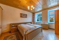 WOHNEN UND ARBEITEN UNTER EINEM DACH mit Gästehaus, Hallen und uneinsehbarem Innenhof in Obernalb!