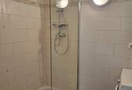 Neu renovierte 2-Zimmer-Wohnung mit Loggia in U1-Nähe