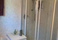 LIEBEVOLLES, TEILRENOVIERTES EINFAMILIENHAUS IN BEGEHRTER WOHNLAGE VON KÖNIGSTETTEN MIT HERRLICHEM FERNBLICK IN DEN WIENERWALD