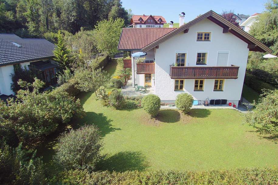 Helle 3 Zimmer Wohnung mit großzügiger Terrasse und Blick auf den Mondsee für Gartenliebhaber, Wohnung-miete, 1.750,00,€, 5310 Vöcklabruck