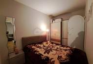 Großzügige Wohnung in bester Lage - Perfekt für Familien! 3 Zimmer, Balkon & top Ausstattung (inkl.Möbel) für nur 195.000€! Viele freie Parkplätze in Hof!