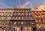 Zu Fuß zum Rochusmarkt & Donaukanal | Großzügiger Altbau mit ca. 3,60 m Raumhöhe | Separate Küche inkl. Küchenzeile | Hofseitiges Schlafzimmer mit Grünblick