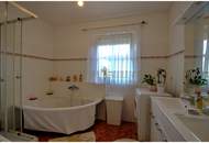 Charmantes Einfamilienhaus in Hollenthon