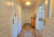 Modernisierte Altbauvilla - Haus mit genehmigten Dachgeschossausbau und Gewölbekeller
