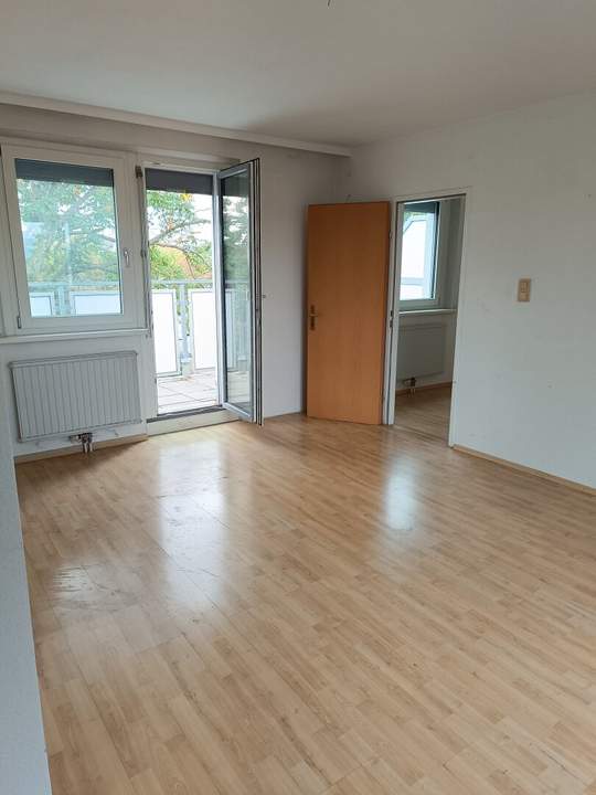 Bastlerhit 1 Monat mietfrei - unbefristete 3-Zimmer-Wohnung mit großer Terrasse!