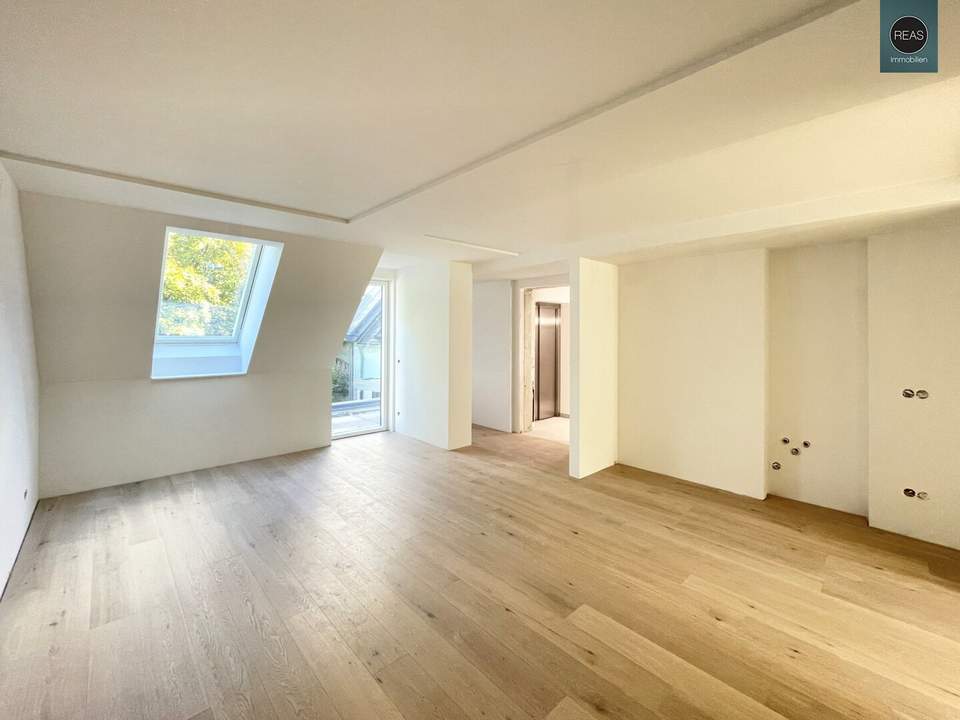 Erstbezug: Hochwertig ausgestattetes Smart - Home - Dachgeschoss - Apartment (klimatisiert) mit Grünblick - Balkon im trendigen Ottakring!