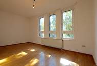 Investieren in die Zukunft! Unbefristet vermietete 4-Zimmer-Wohnung mit Balkon