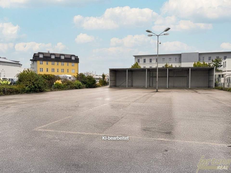 1.888 m² befestigte Gewerbe- & Lagerfreifläche mit Flugdach