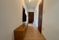 Gepflegte 2,5 Zimmer Wohnung mit Loggia in der Plüddemanngasse - verfügbar ab Juni 25!