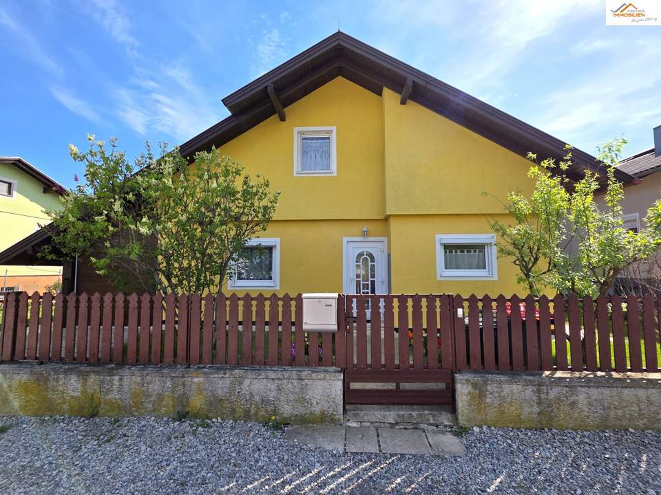 Einfamilienhaus in idyllischer Siedlungslage - Ruhige Lage im Grünen mit Top-Anbindung