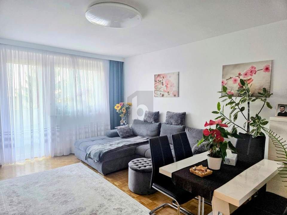 ELEGANT MÖBLIERT, MODERNISIERT UND PERFEKT GESCHNITTEN, MIT BALKON, TIEFGARAGENPLATZ UND VIEL KOMFORT