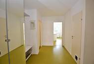 Helle 4 Zimmer-Wohnung mit Loggia und top Infrastruktur