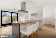 "AM HUNDSTURM" – Lichtdurchflutetes 2-Zimmer-Loft mit großer Loggia &amp; Parkblick