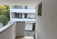 2 Zimmer & Balkon & Garage