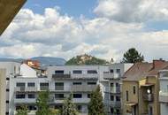 +++ SCHLOSSBERGBLICK +++ Stylische 2-Zimmer-Wohnung mit großzügigem Balkon