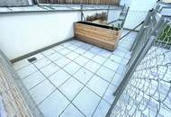 Klimatisierte DG-Wohnung mit hofseitigem Balkon! Baujahr 2021!