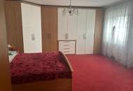 2 Familienhaus mit Pool und Outdoorküche/Poolhaus - Garage für 3 Autos -SOFORT VERFÜGBAR-DACHBODEN AUSBAUBAR