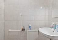 Großzügiges Familiendomizil mit uneinsehbarem Garten, Hallenbad, Sauna und Garage für 2 PKW