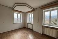 Gelegenheit! Sehr gepflegter Landsitz mit großem Wirtschaftsgebäude