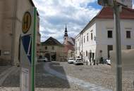 Krems-Altstadt: Historisches Baujuwel - Sgraffitohaus aus dem 13. Jahrhundert