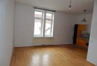 Helle und ruhige Wohnung im 2.Liftstock