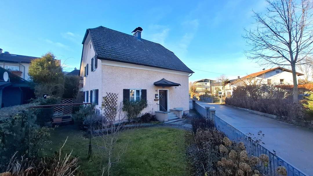 Charmantes Einfamilienhaus im Zentrum von Oberndorf